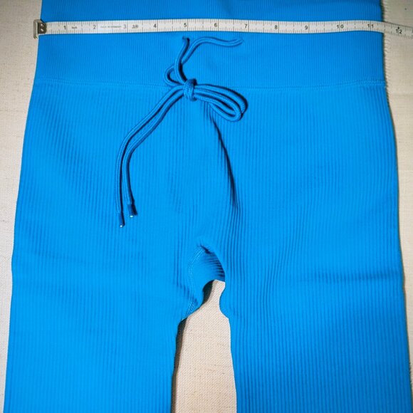 Long Sleeve Seamless Yoga Set - Picture 10 of 16